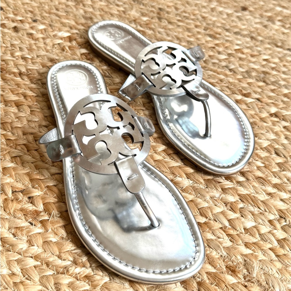 Tory Burch Silver Sandals Women’s Size 9.5 Never Worn